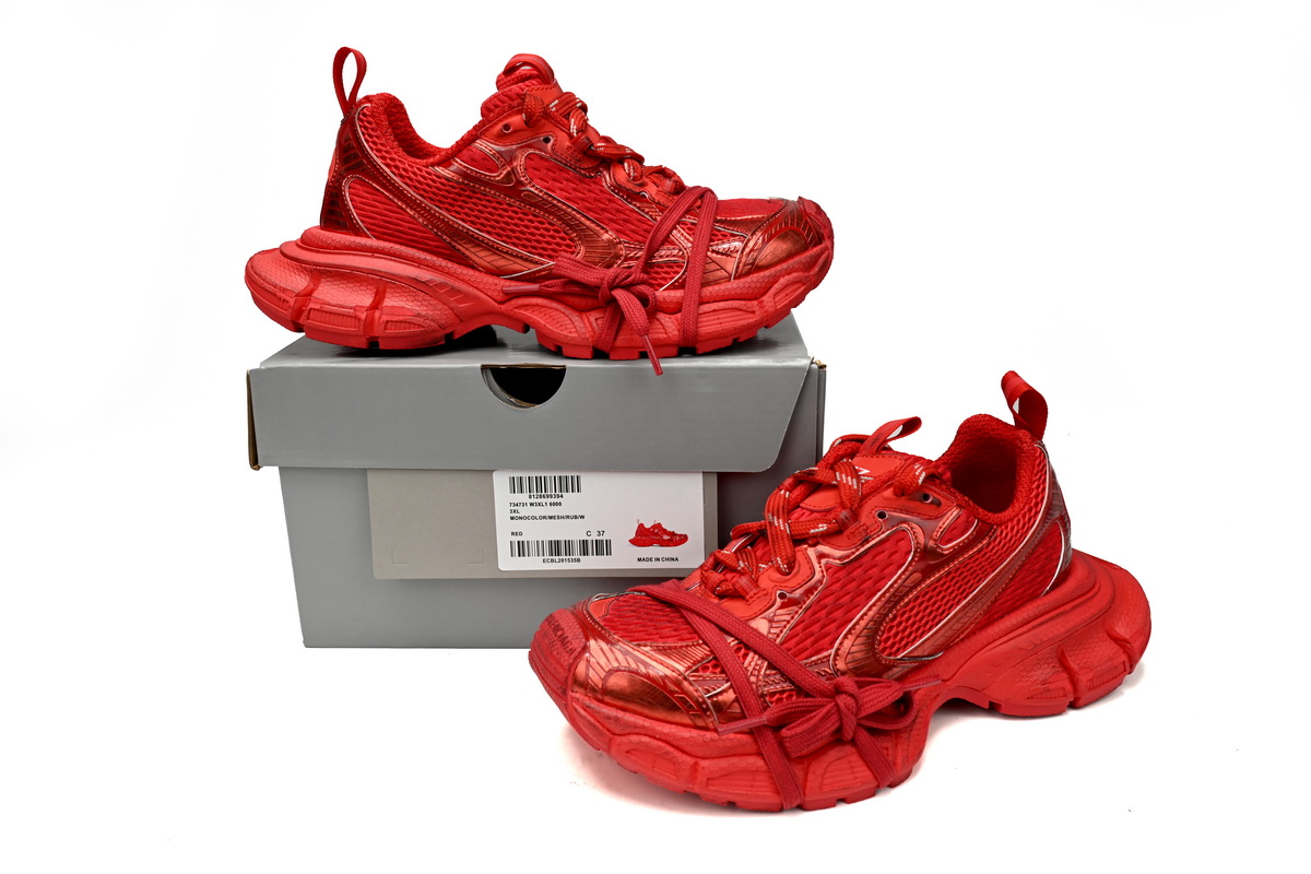 Balenciaga 3XL Sneaker in Red 734734W3XL16000