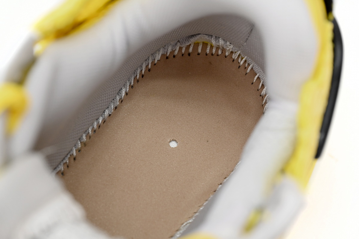 Balenciaga Black Yellow  677402 W2RD3 0510 