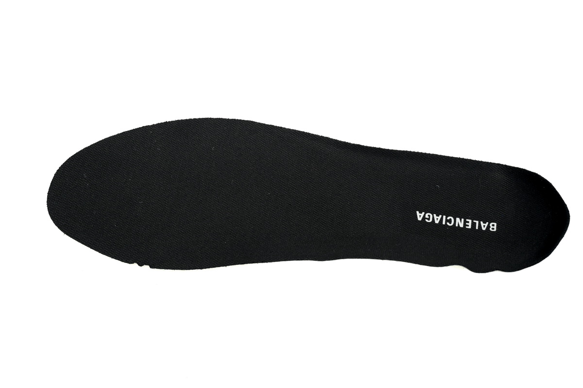 Balenciaga Runner Burgundy 677403W3RB39069