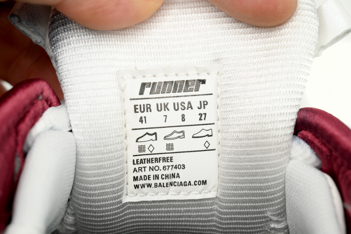 Balenciaga Runner Burgundy 677403W3RB39069