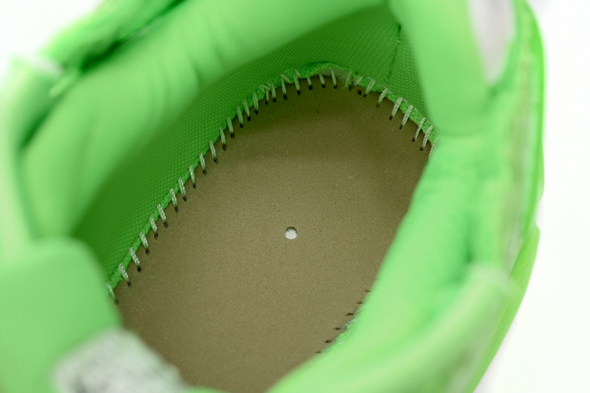 Balenciaga Runner Fluo Green 677403W3RBM3590