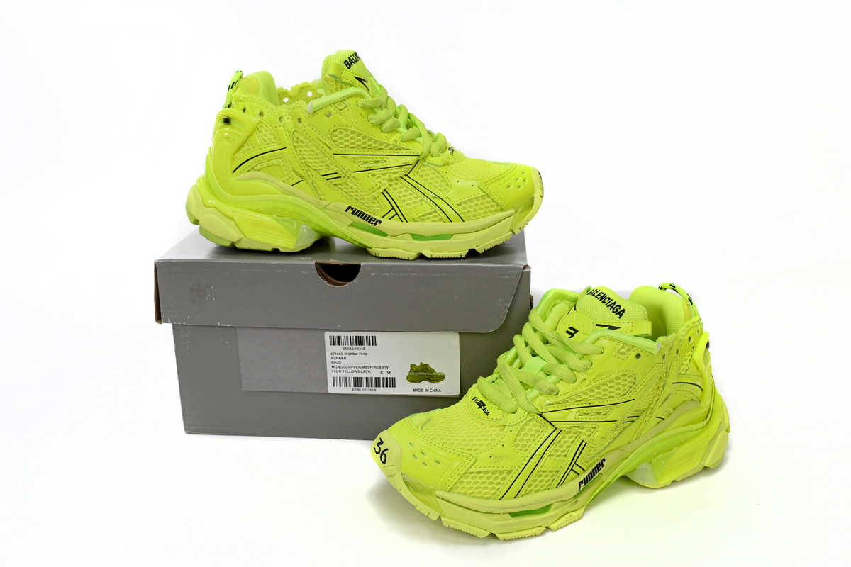 Balenciaga Runner Fluorescent Green  677402 W3RB4 7510