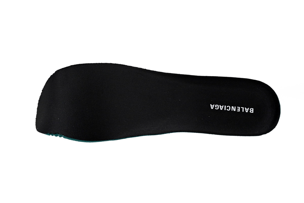 Balenciaga Runner Graffiti Black Red 677403W3RBQ1060