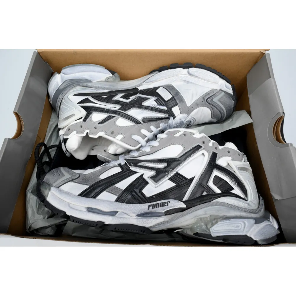 Balenciaga Runner Grey White Black 772774W3RNY9012