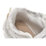 Balenciaga Runner White Glow In The Dark   677403W3RBH9001