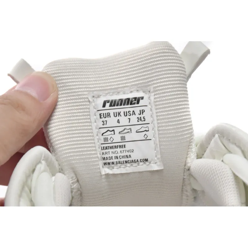 Balenciaga Runner White Glow In The Dark   677403W3RBH9001