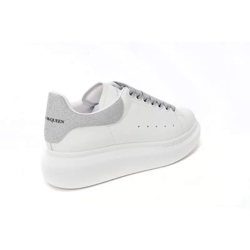  Alexander McQueen Sneaker Loose Drilling