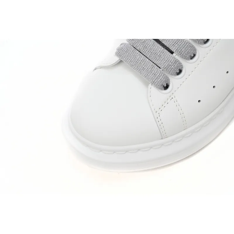  Alexander McQueen Sneaker Loose Drilling