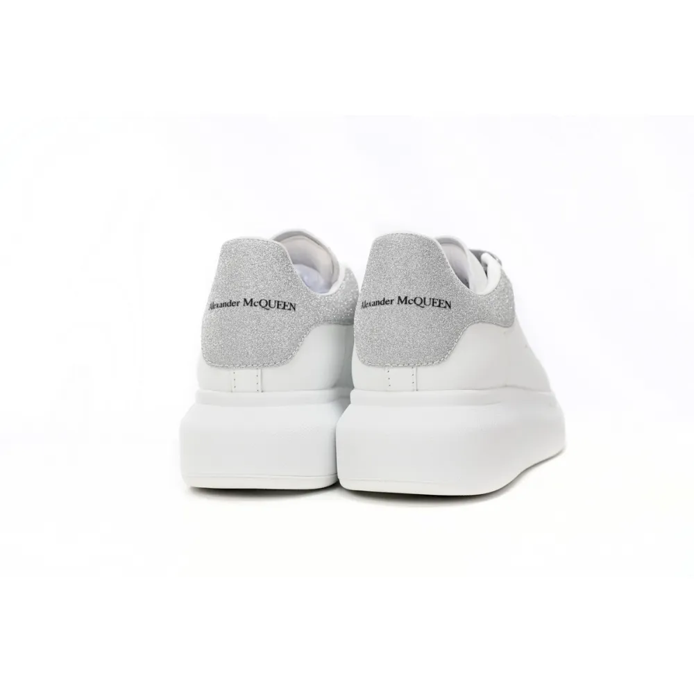  Alexander McQueen Sneaker Loose Drilling