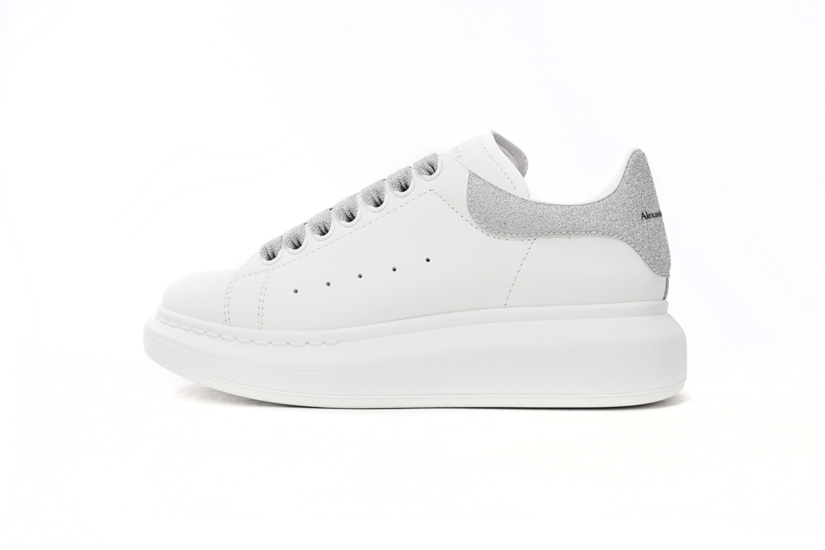 Alexander McQueen Sneaker Loose Drilling