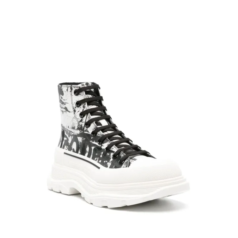 Alexander Mcqueen Graffiti Tread Slick Boot White Black 705667W4TG49356