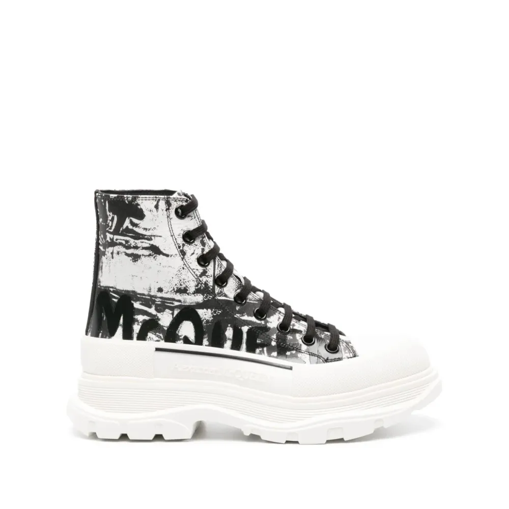 Alexander Mcqueen Graffiti Tread Slick Boot White Black 705667W4TG49356