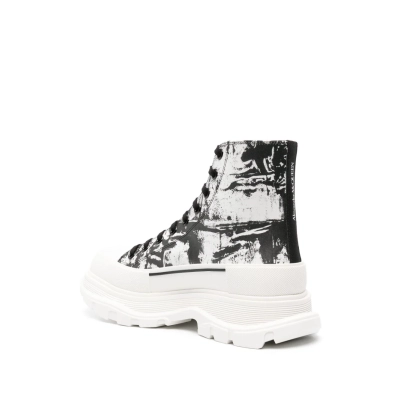 Alexander Mcqueen Graffiti Tread Slick Boot White Black 705667W4TG49356 02