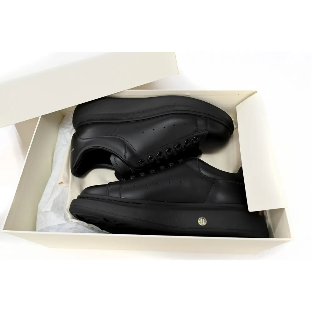 Alexander McQueen Oversized Black 553761WHGP01000