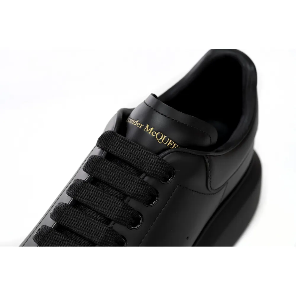 Alexander McQueen Oversized Black 553761WHGP01000