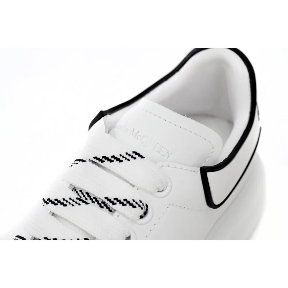 Alexander McQueen Oversized White Black Trim 625156WHXMT9074