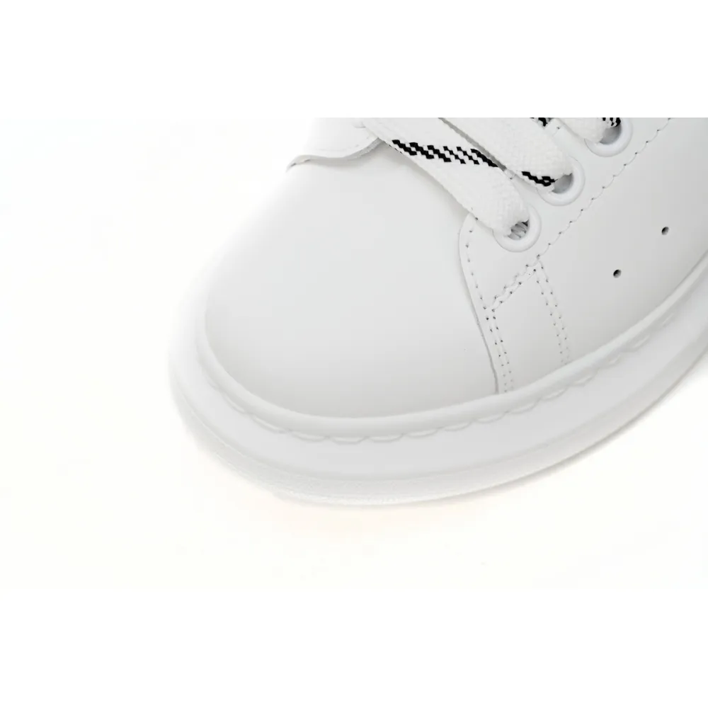 Alexander McQueen Oversized White Black Trim 625156WHXMT9074