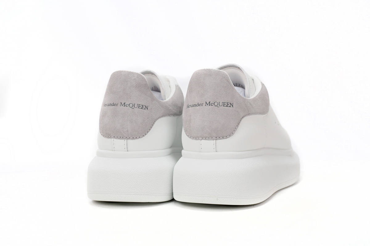 Alexander McQueen Oversized White Light Grey Croc 625162WHZ4K9419