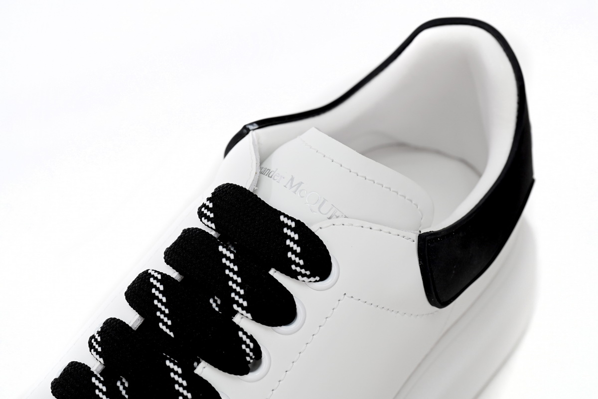 Alexander McQueen Sneaker Vinyl