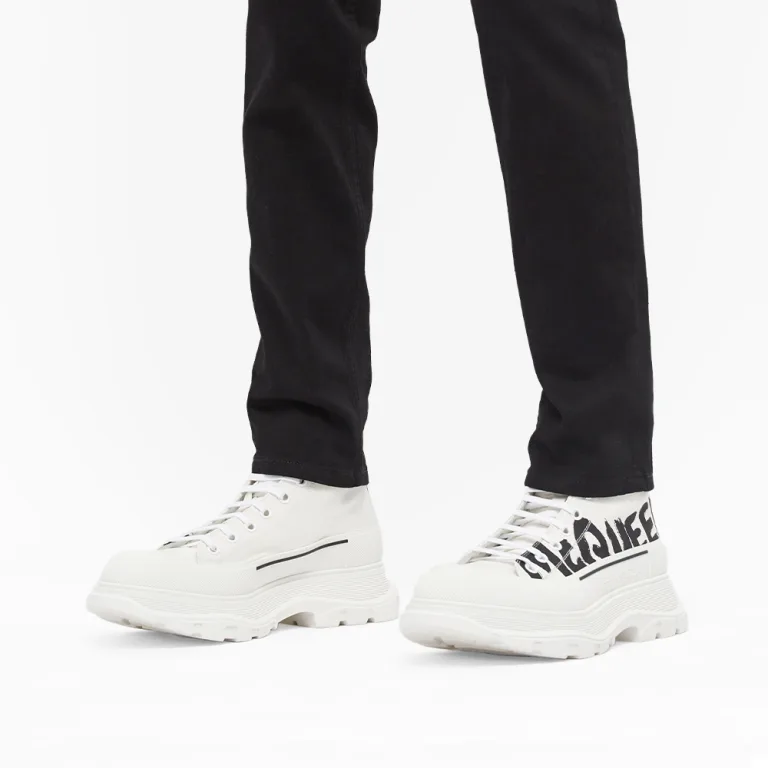 Alexander McQueen Tread Slick Boot Graffiti Optic White 682422WIABD9488