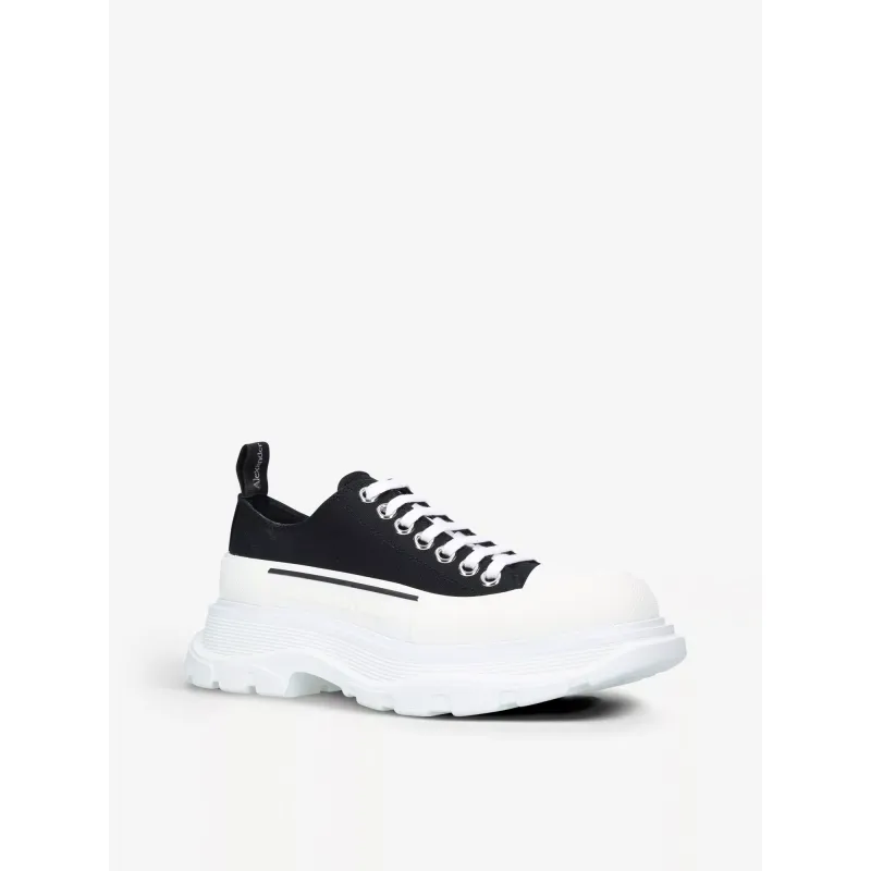 Alexander McQueen Tread Slick Low Lace Up Black White 604257 W4L32 1070