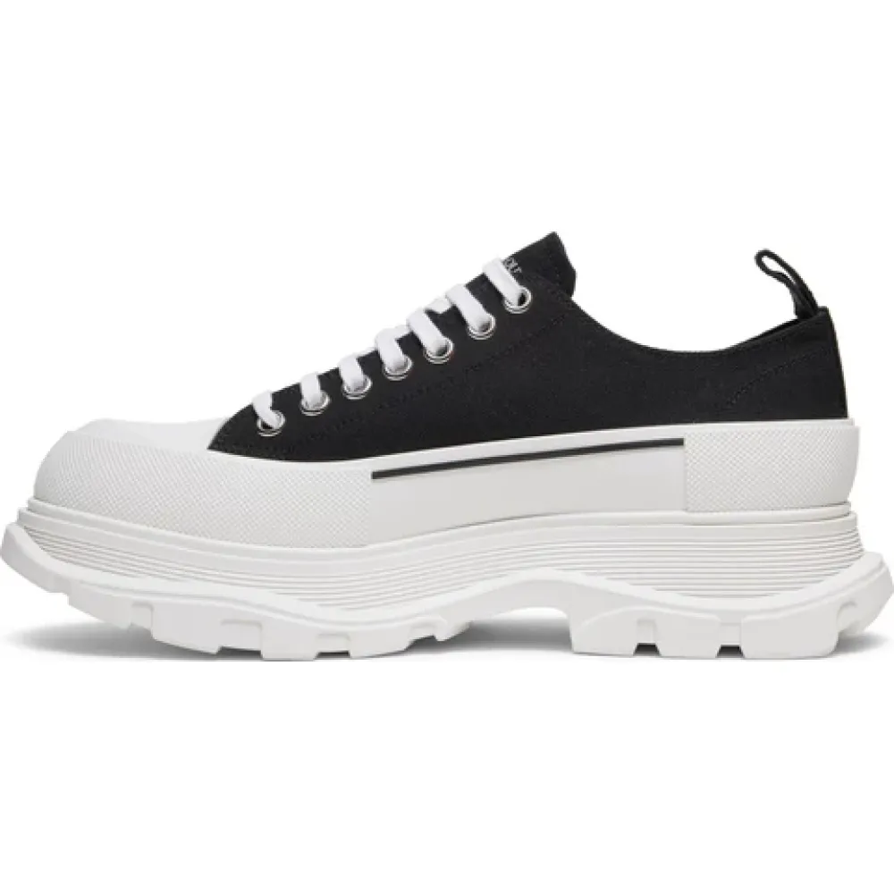 Alexander McQueen Tread Slick Low Lace Up Black White 604257 W4L32 1070
