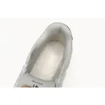 OMIA189F 23LEA005 0546 FF-WHITE Out Of White White and Blue Tail  OMIA189F 23LEA005 0546
