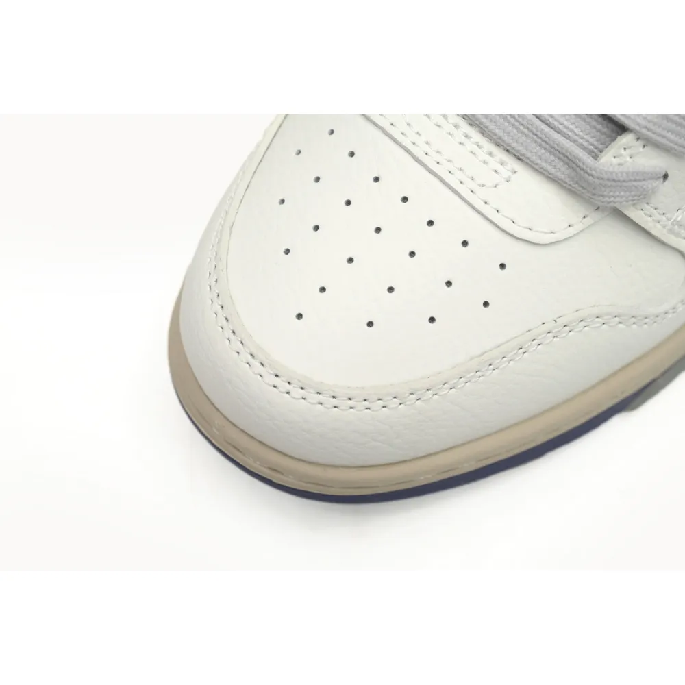 OMIA189F 23LEA005 0546 FF-WHITE Out Of White White and Blue Tail  OMIA189F 23LEA005 0546