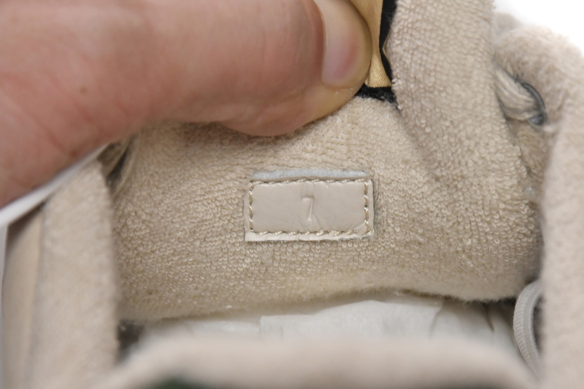  Gucci Screener GG Canvas 546551 9Y920 9666