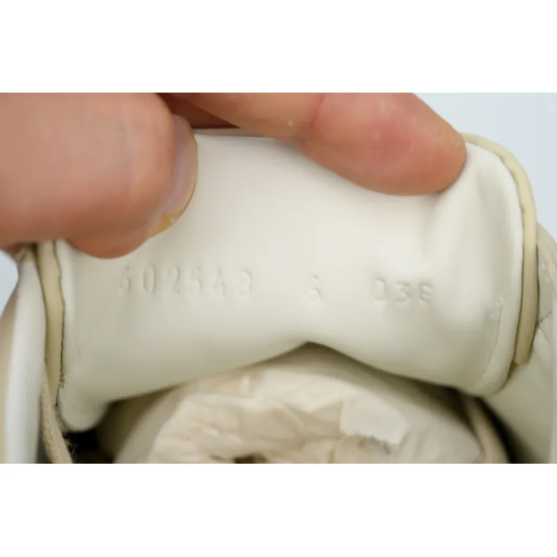 Gucci Ace x Disney Ivory 603697 AYO70 9591
