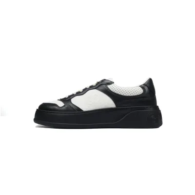 Gucci GG Embossed White Black Leather 669582 AAA4T 1068 01