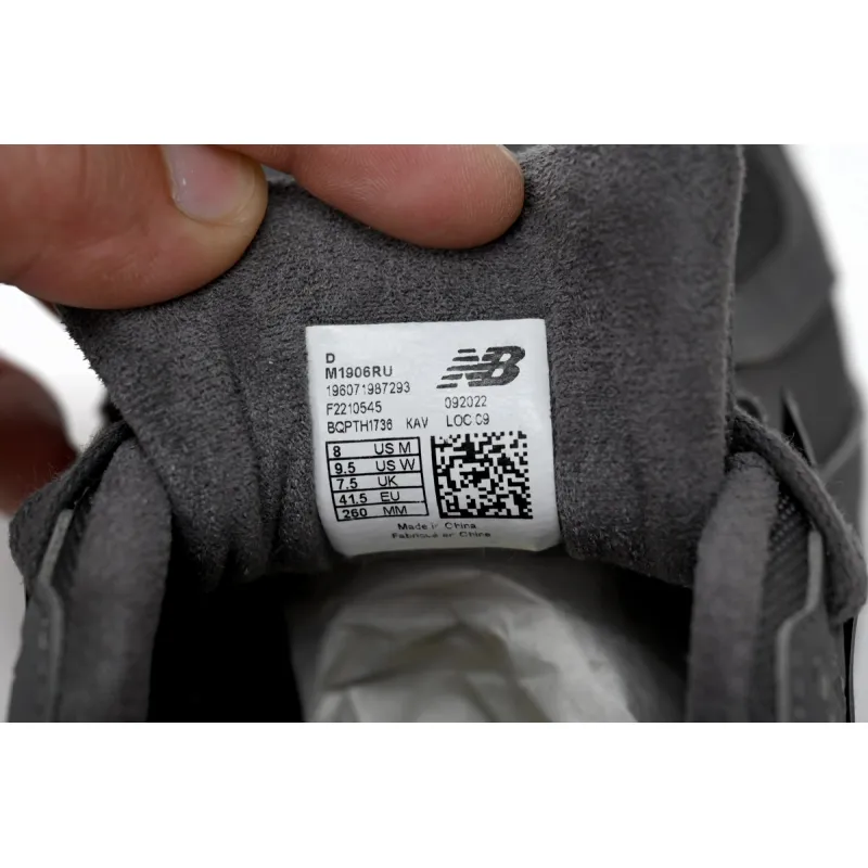 New Balance 1906R Cordura Magnet  M1906RU