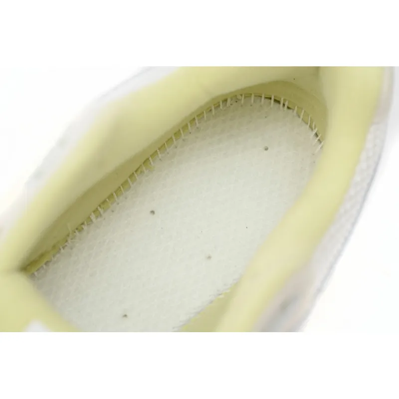 New Balance 2002R AURALEE White M2002RA1