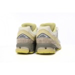 New Balance 2002R AURALEE White M2002RA1
