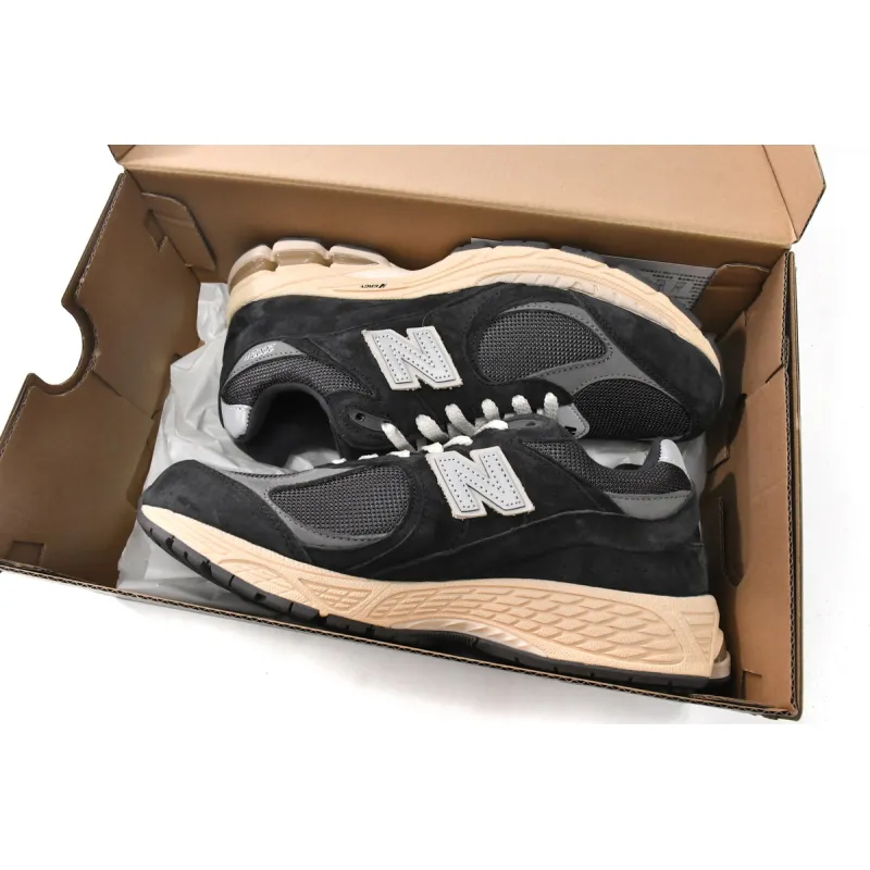 New Balance 2002R Black Dark Grey  M2002RHO