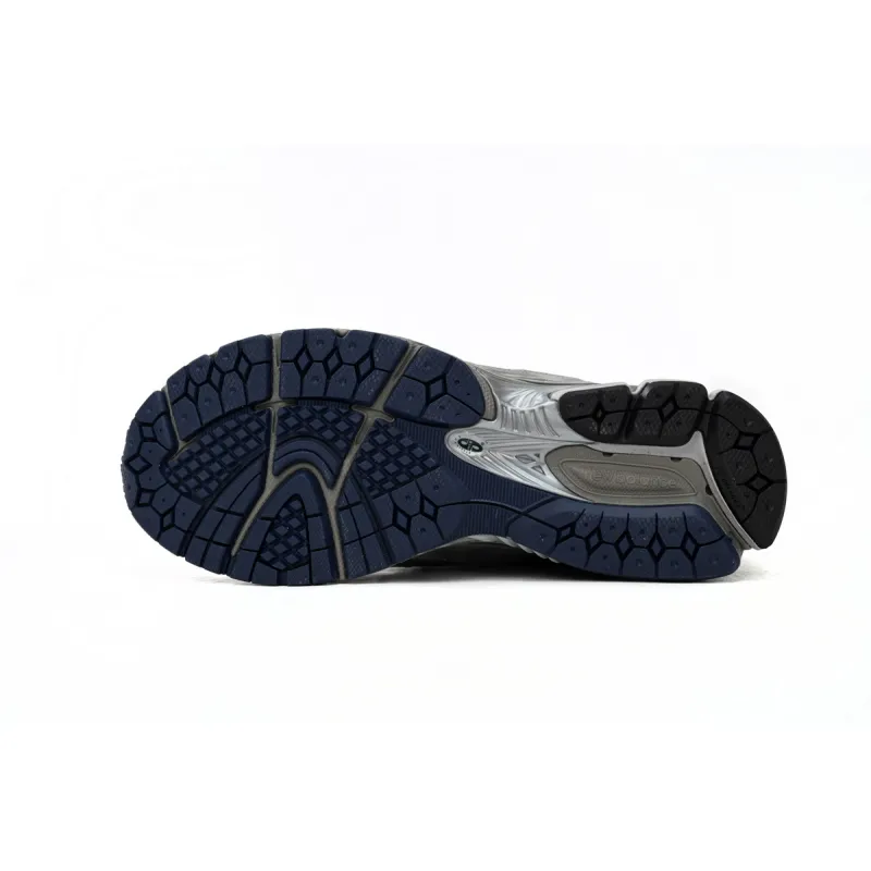 New Balance 2002R Gore-Tex Castlerock  M2002RXC