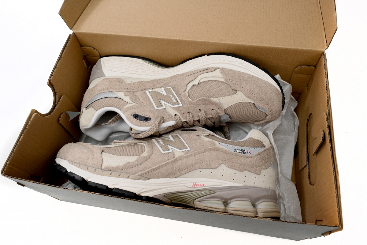 New Balance 2002R Protection Pack Driftwood  M2002RDL