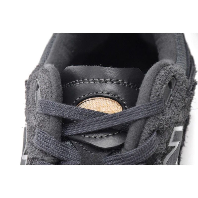 New Balance 2002R Protection Pack Phantom  M2002RDB