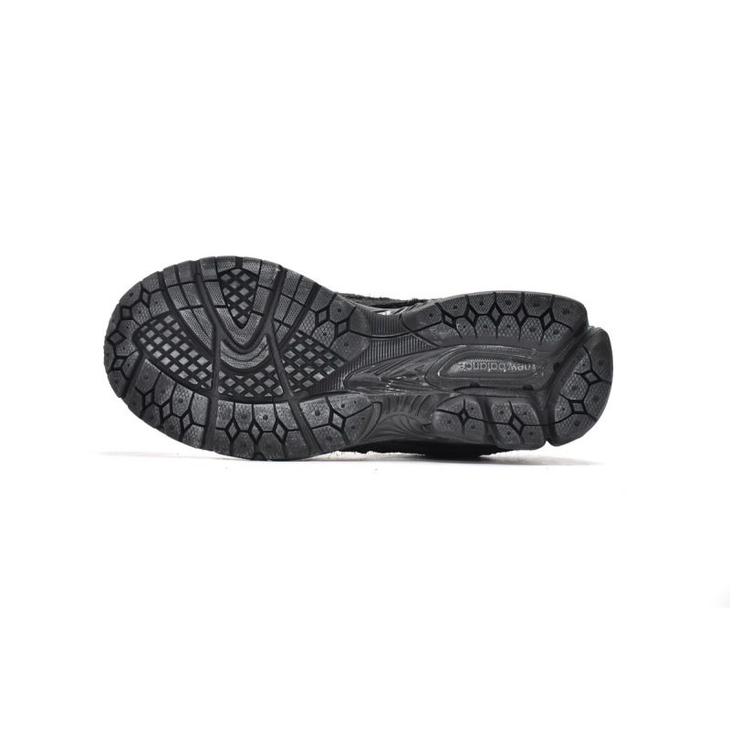 New Balance 2002R Protection Pack Phantom  M2002RDB