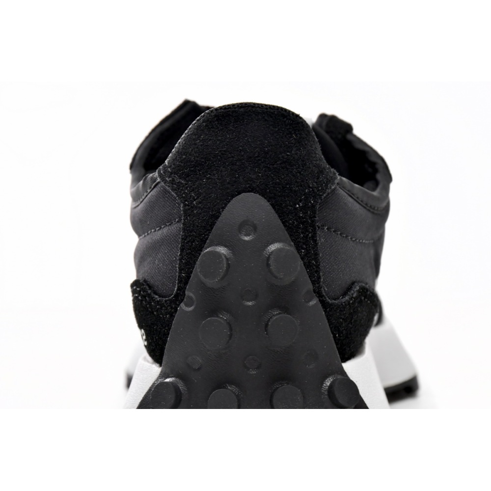 New Balance 327 Black MS327CPG