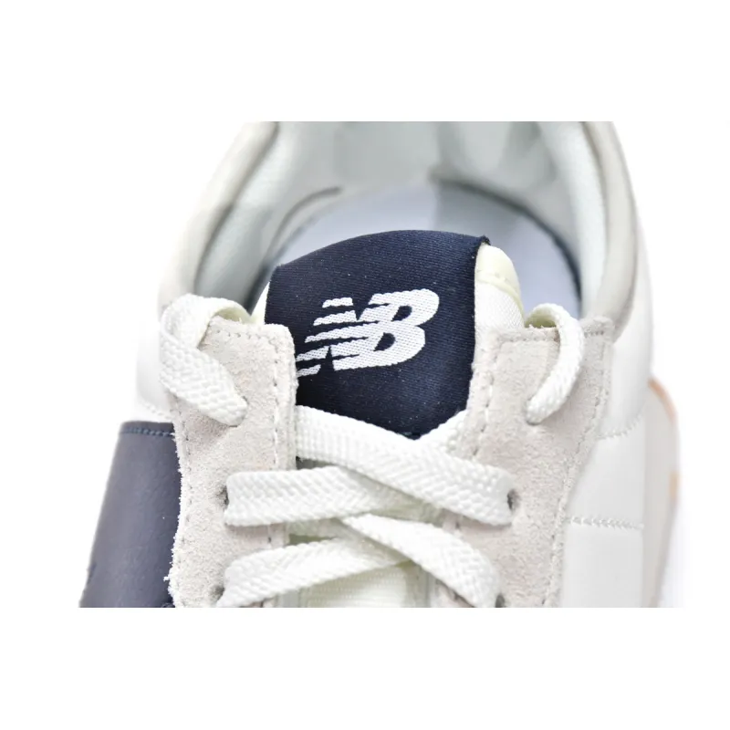 New Balance 327 Moonbeam Outerspace (Women's)  WS327KB 