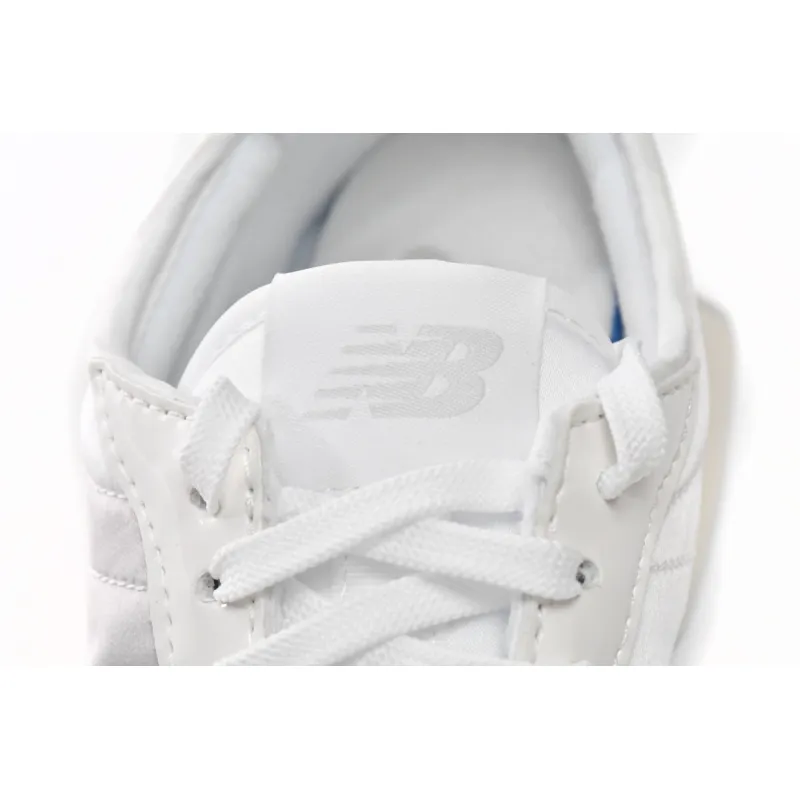 New Balance 327 White Moonbeam (Women's)  WS327SFD