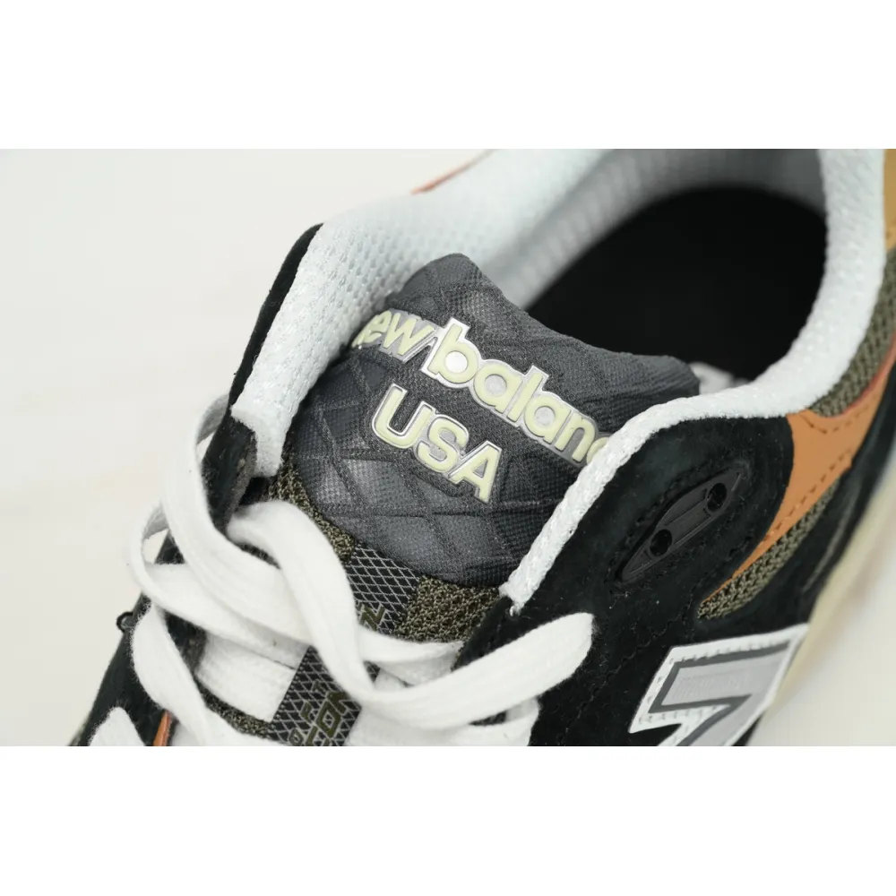 New Balance 990v3 MiUSA Black Tan  M990BB3