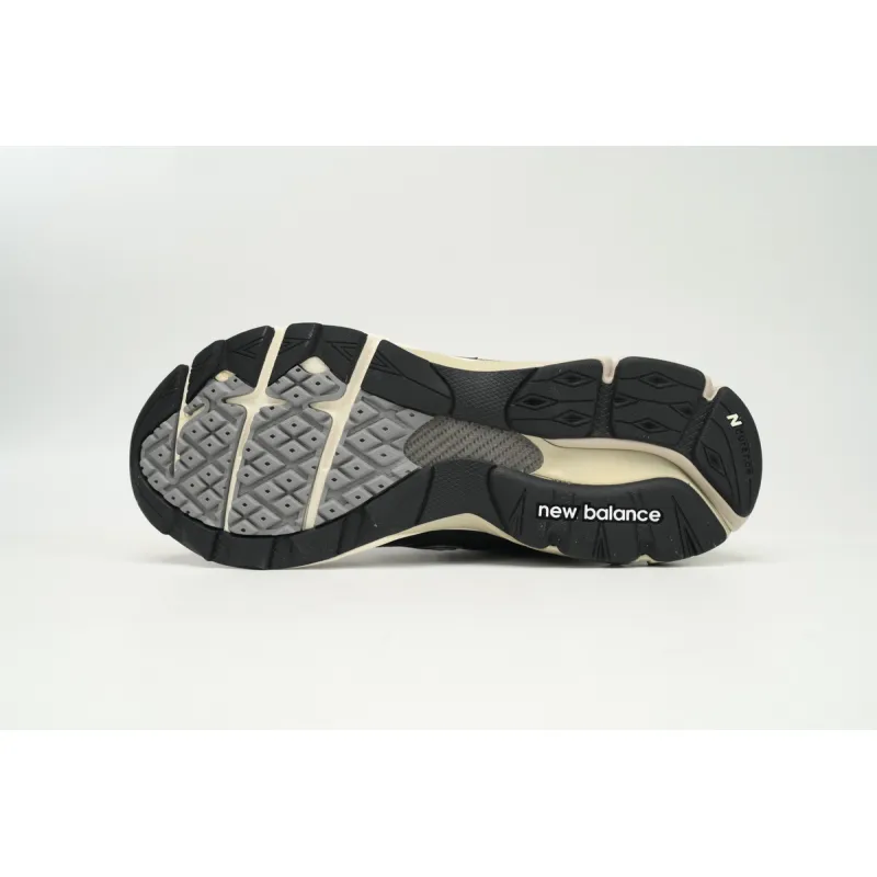 New Balance 990v3 MiUSA Black Tan  M990BB3
