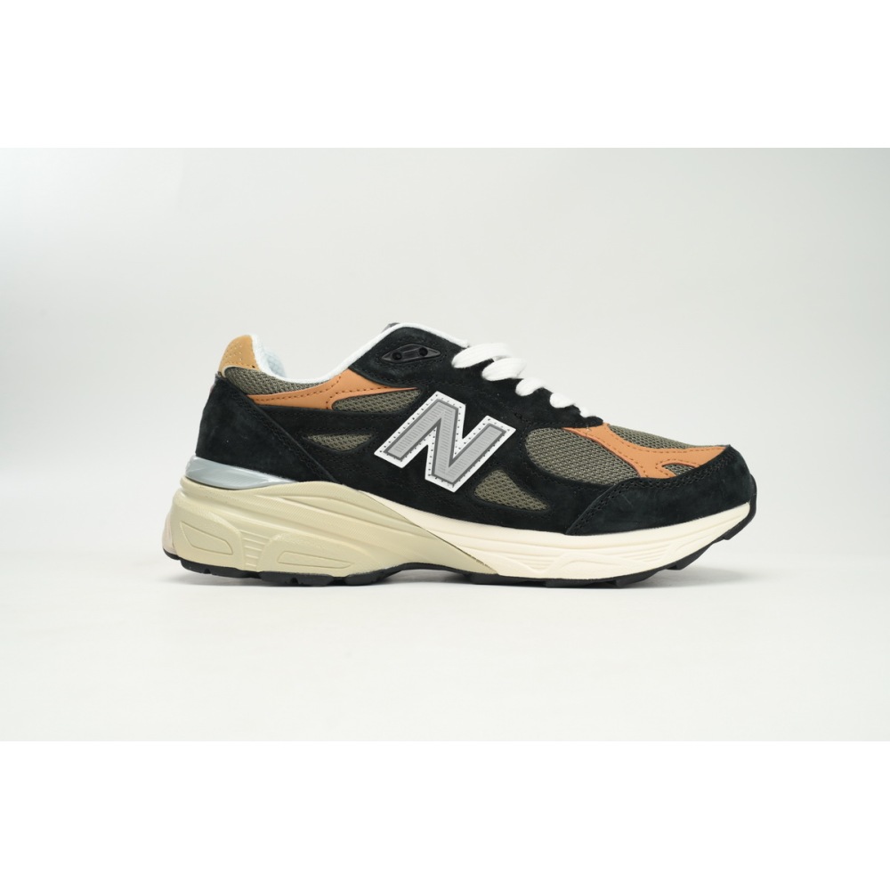 New Balance 990v3 MiUSA Black Tan  M990BB3