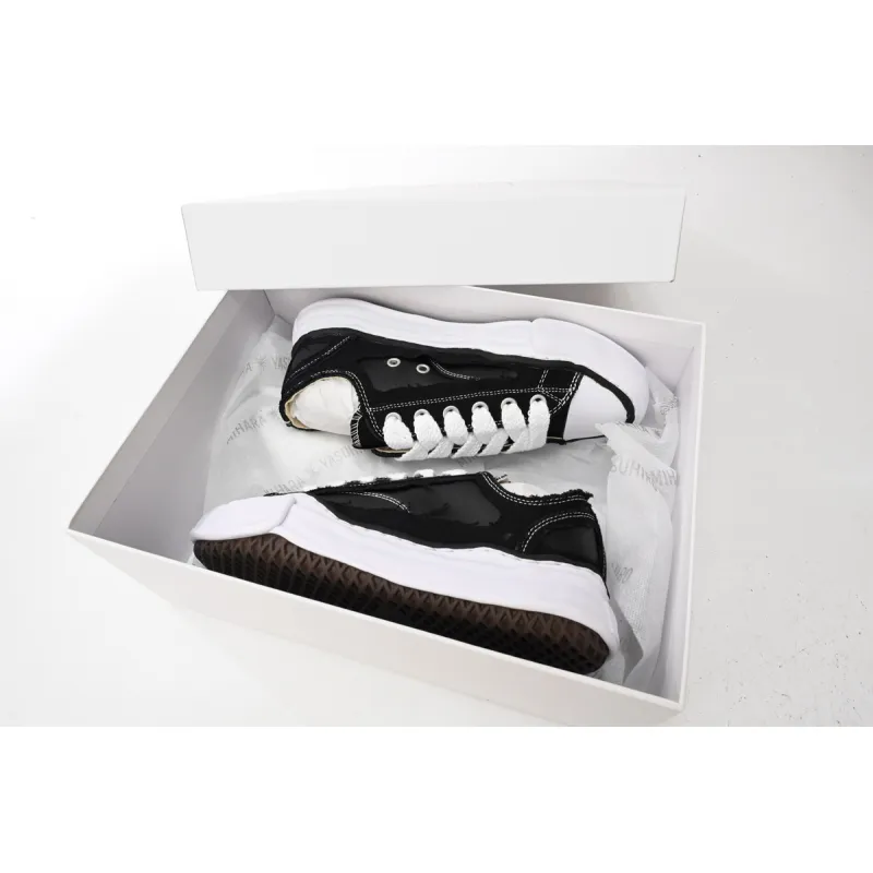  Mihara Yasuhiro White And White And Black Cloth A04FW710