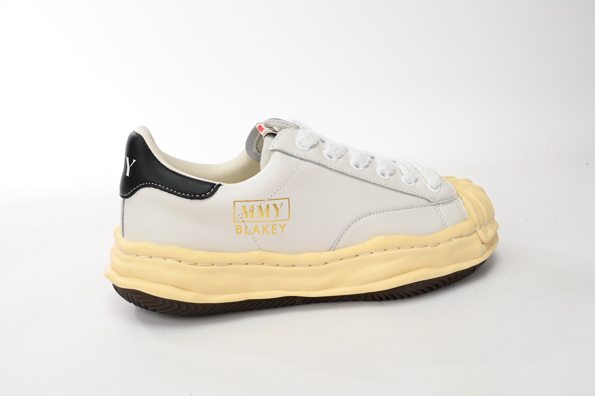 Mihara Yasuhiro White And White Yellow Black Tail A09FW731