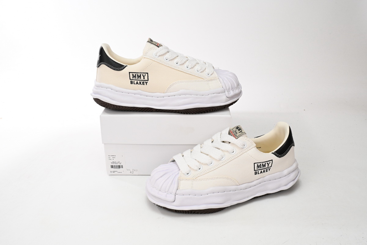 Maison Mihara Yasuhiro Blakey OG Sole Embossed Leather Low White A11FW717-WHT