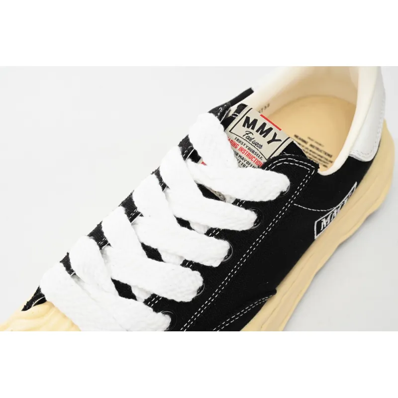Mihara Yasuhiro Black And White Characters A09FW732