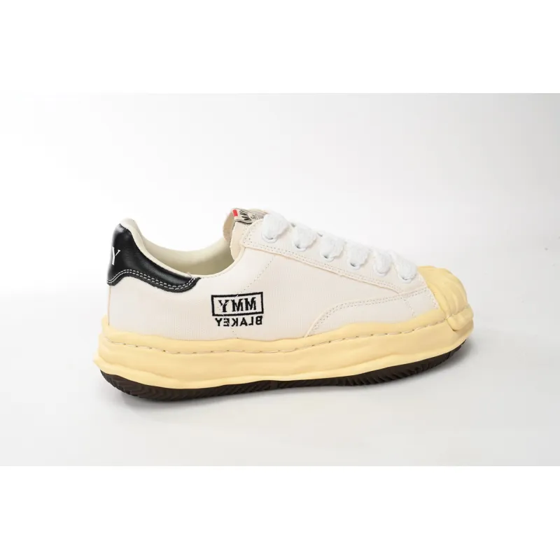 Mihara Yasuhiro White And White Yellow Black Background A09FW732
